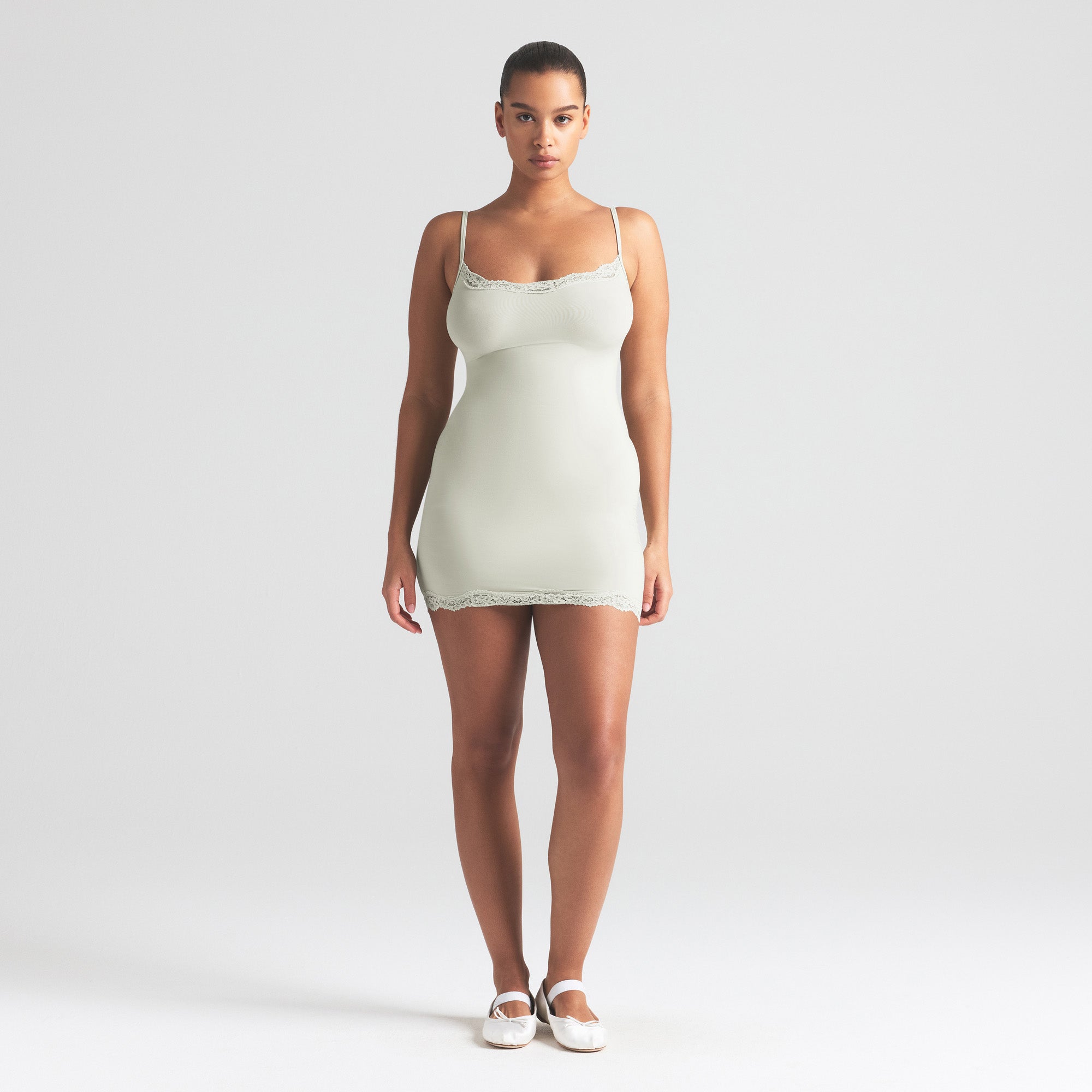 FITS EVERYBODY LACE SLIP DRESS | SPEARMINT