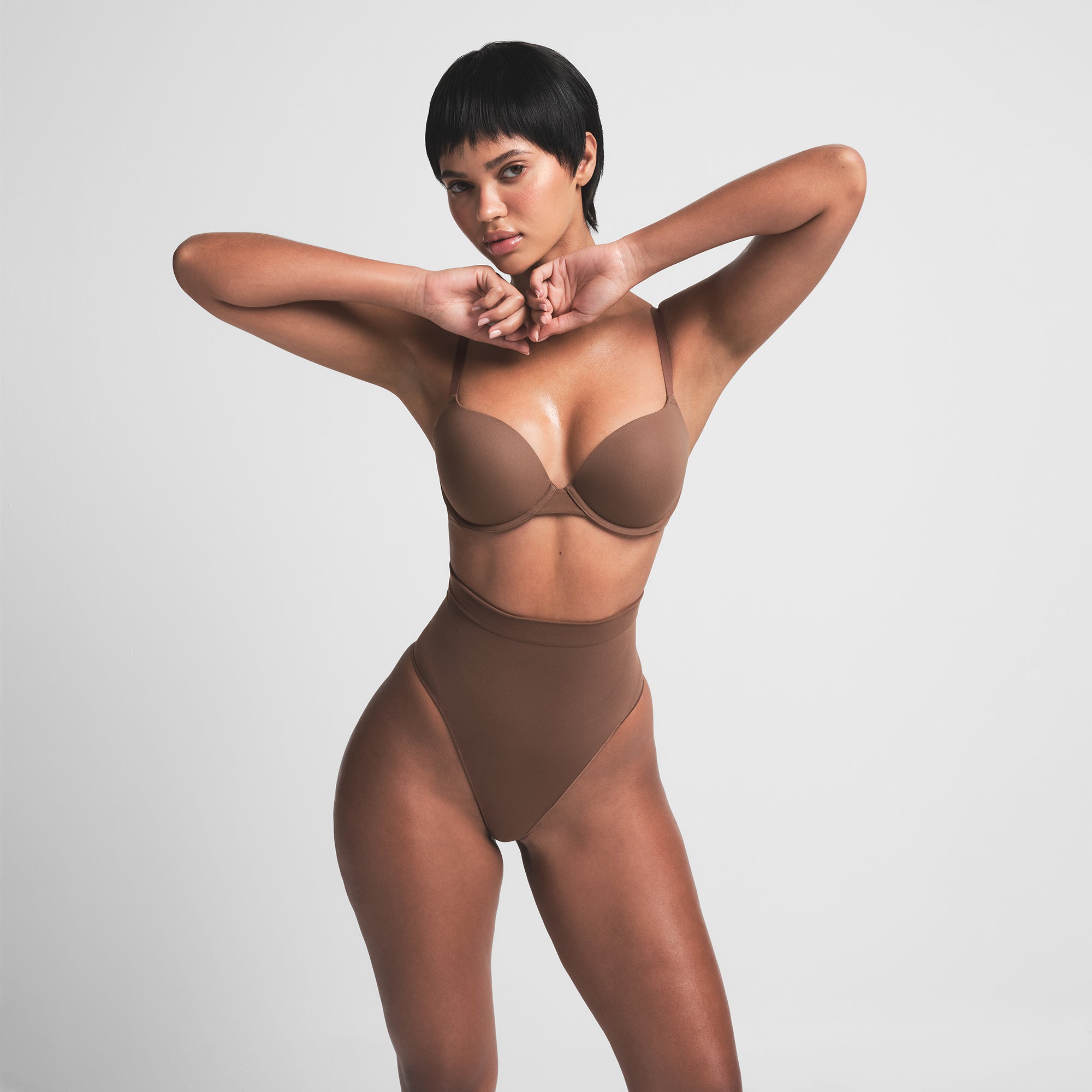 SEAMLESS SCULPT MID WAIST THONG | JASPER