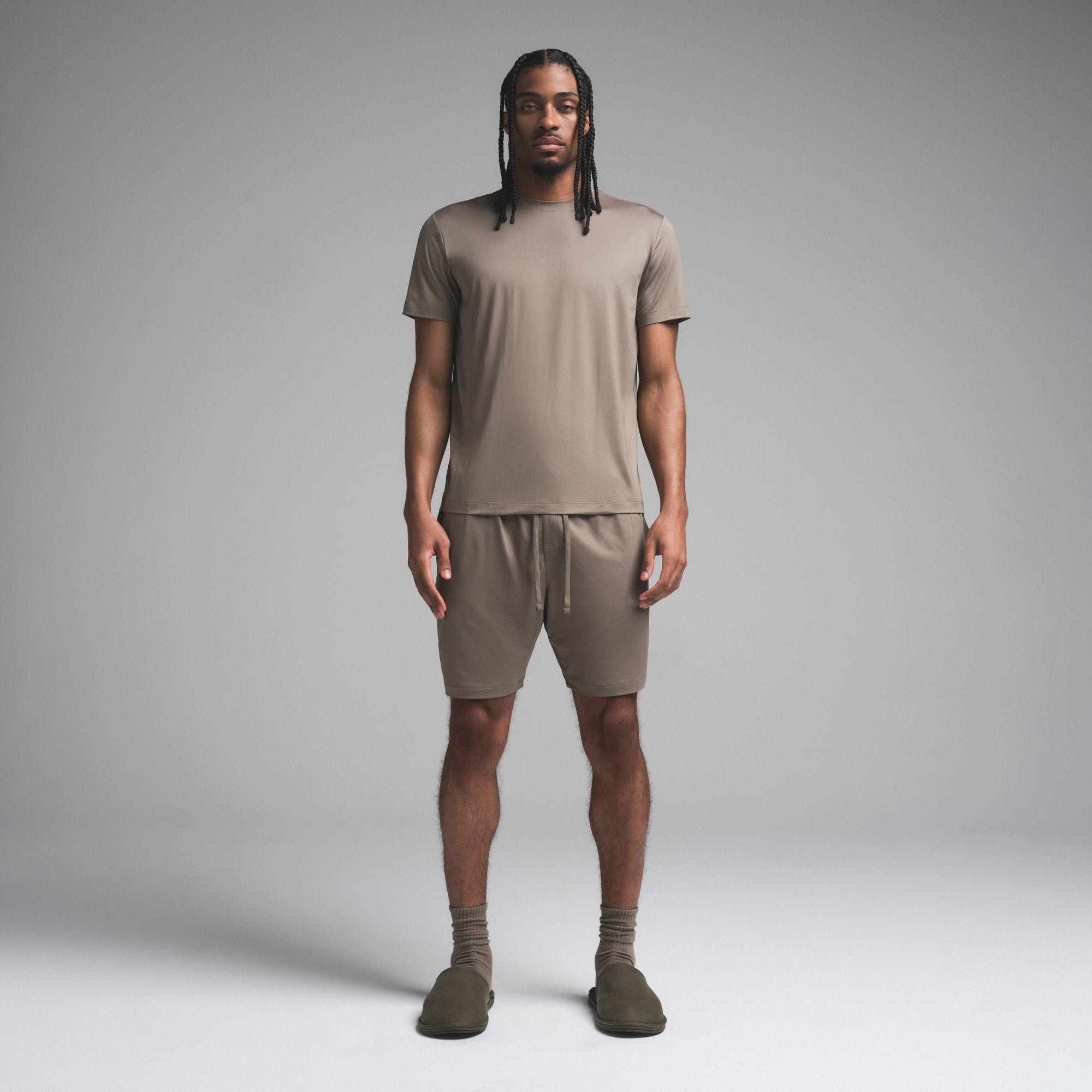 OUTDOOR JERSEY MENS CLASSIC T-SHIRT | TRUFFLE
